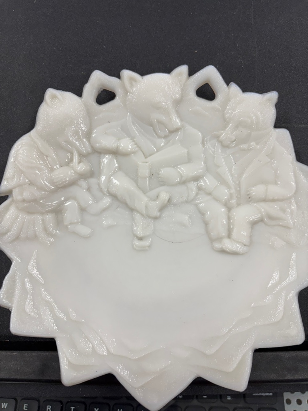 vintage Westmoreland Milk Glass plate featuring of "Three Bears at Storytime"